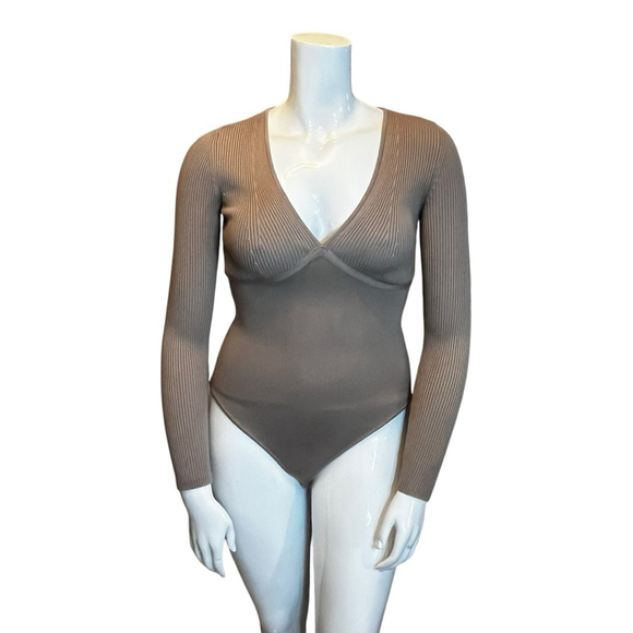 Abercrombie & Fitch Ribbed Deep V Bodysuit, M, Taupe - Picture 2 of 15